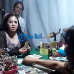 Rara Teladani Tokoh Pewayangan Semar, Beri Nasihat Lewat Tarot